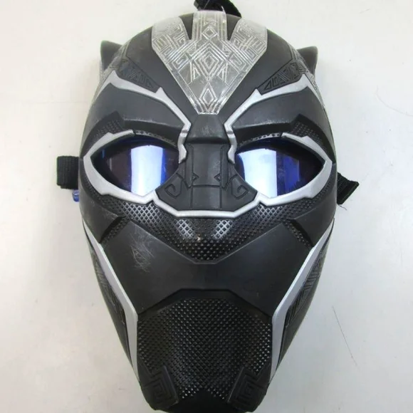 THE BLACK PANTHER LIGHT UP ELECTRONIC MASK Hasbro marvel - Picture 1 of 7